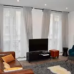 Elegant Dans Le Quartier Concorde A Апартаменты