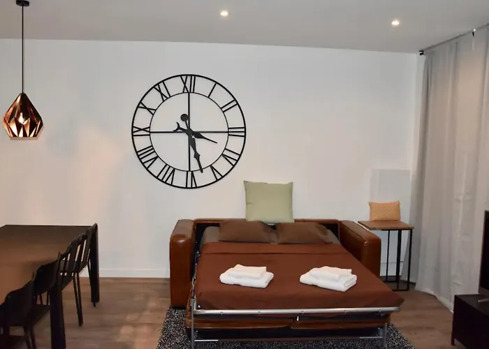 Elegant Dans Le Quartier Concorde A Apartament Paryż