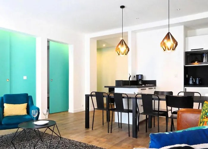 Elegant Dans Le Quartier Concorde A