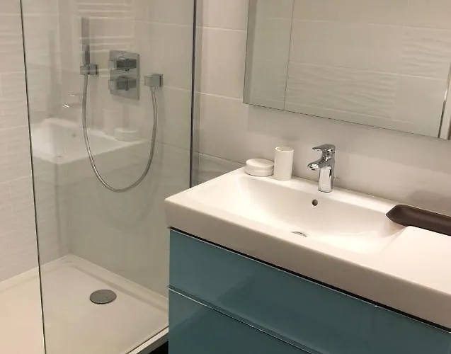 Elegant Dans Le Quartier Concorde A Apartament Paryż