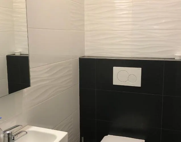 Elegant Dans Le Quartier Concorde A Apartament *