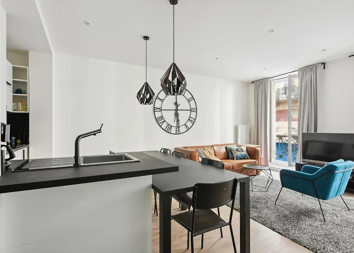 Elegant Dans Le Quartier Concorde A