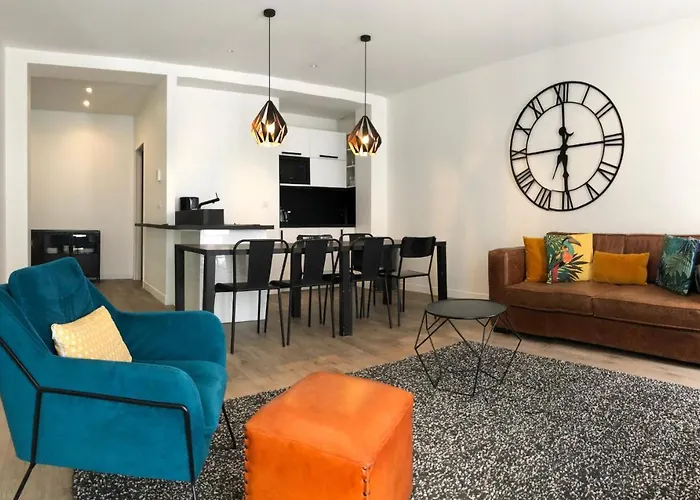 Elegant Dans Le Quartier Concorde A Appartement *